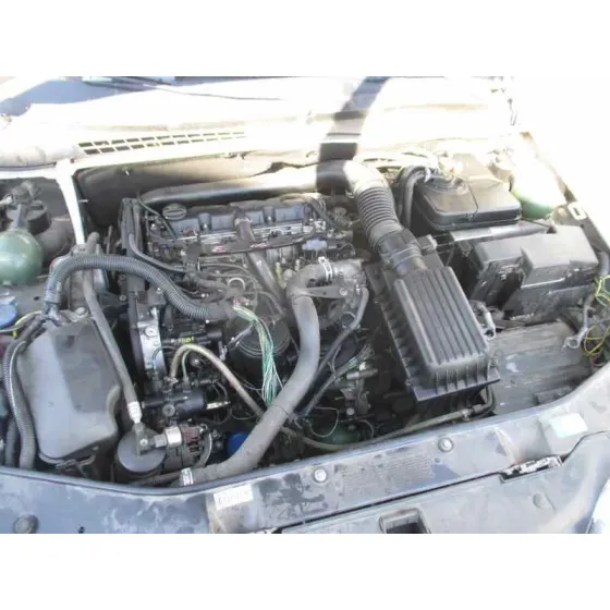 CITROEN XANTIA BERLINA '2000 2.0 HDI 90/110 ATTRACTION PLATA
