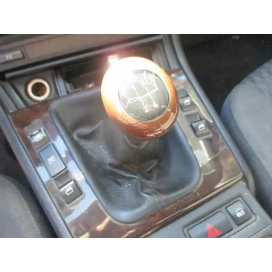 BMW SERIE 3 BERLINA (E46) '1999 318I