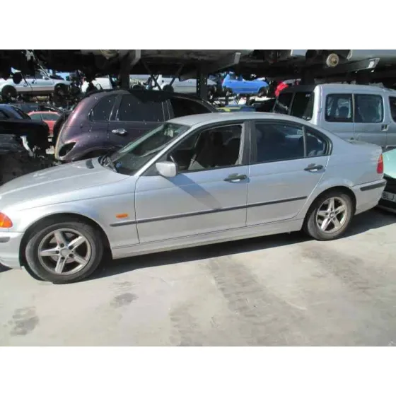 BMW SERIE 3 BERLINA (E46) '1999 318I