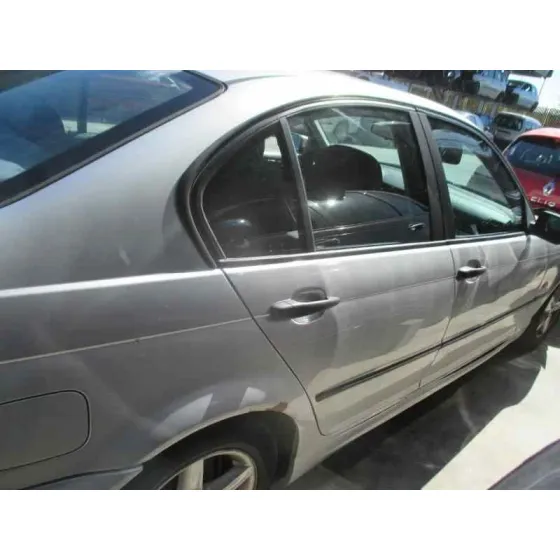 BMW SERIE 3 BERLINA (E46) '1999 318I