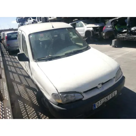 PEUGEOT PARTNER (S1) '1999 BREAK BLANCO