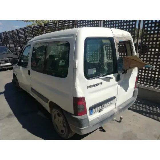 PEUGEOT PARTNER (S1) '1999 BREAK BLANCO