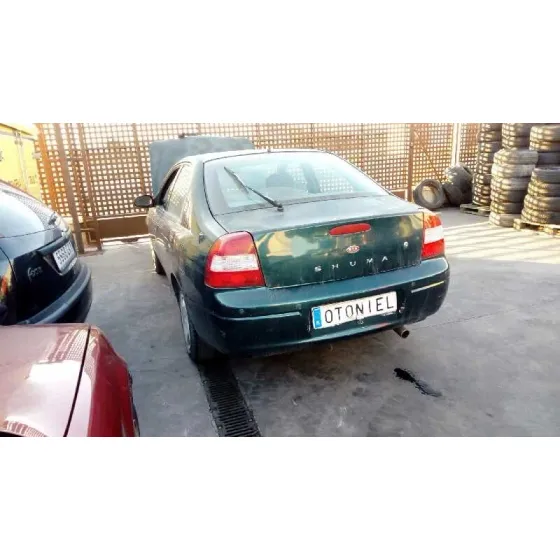 KIA SHUMA '1999 1.5 LS BERLINA PORTON VERDE OSCURO