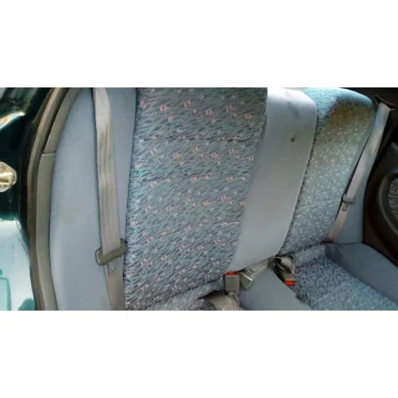 KIA SHUMA '1999 1.5 LS BERLINA PORTON VERDE OSCURO