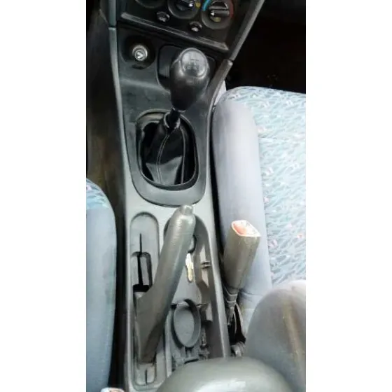KIA SHUMA '1999 1.5 LS BERLINA PORTON VERDE OSCURO