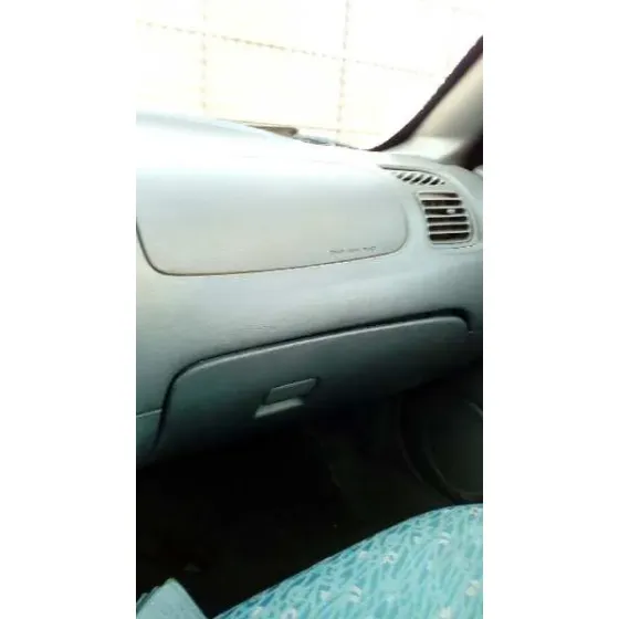 KIA SHUMA '1999 1.5 LS BERLINA PORTON VERDE OSCURO