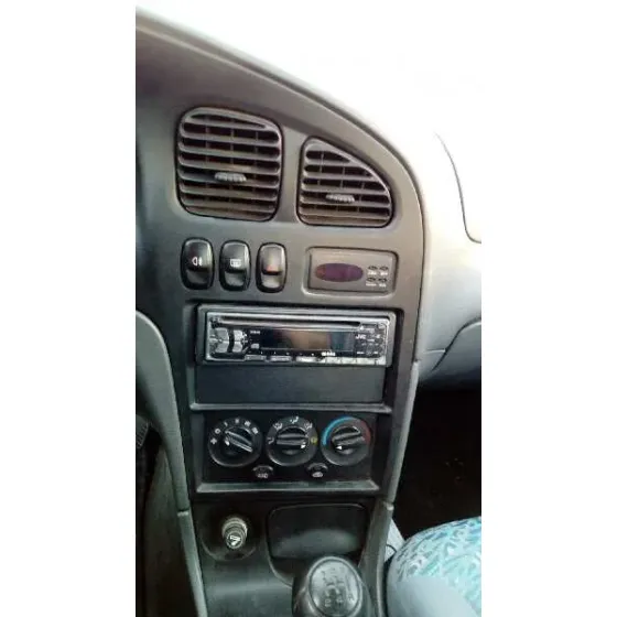 KIA SHUMA '1999 1.5 LS BERLINA PORTON VERDE OSCURO