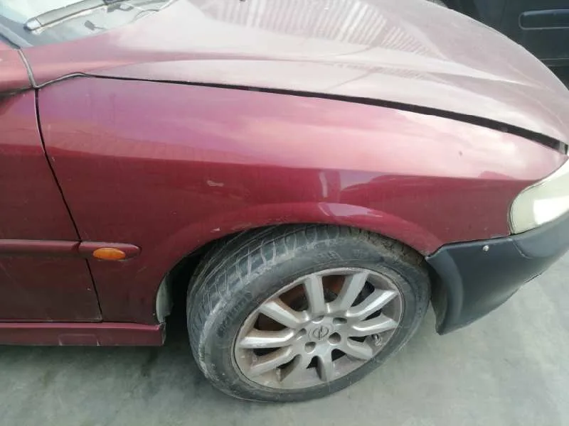 OPEL VECTRA B BERLINA '2000 2.0 DTI ROJO