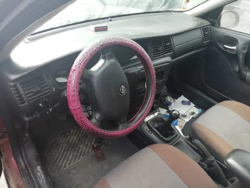 OPEL VECTRA B BERLINA '2000 2.0 DTI ROJO