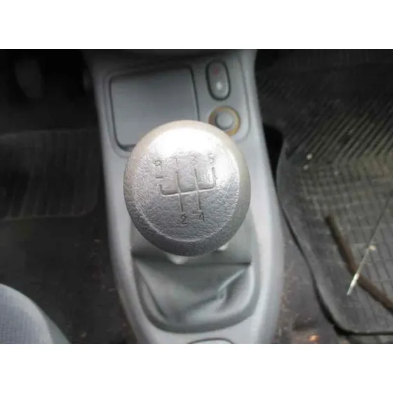 RENAULT CLIO II FASE I (B/CBO) '1999 1.9 DIESEL GRIS CLARO