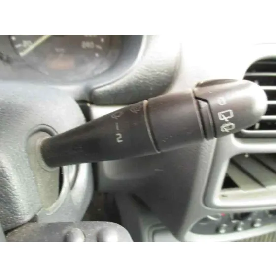 RENAULT CLIO II FASE I (B/CBO) '1999 1.9 DIESEL GRIS CLARO