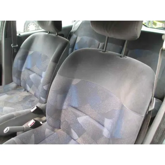 RENAULT CLIO II FASE I (B/CBO) '1999 1.9 DIESEL GRIS CLARO