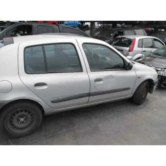 RENAULT CLIO II FASE I (B/CBO) '1999 1.9 DIESEL GRIS CLARO