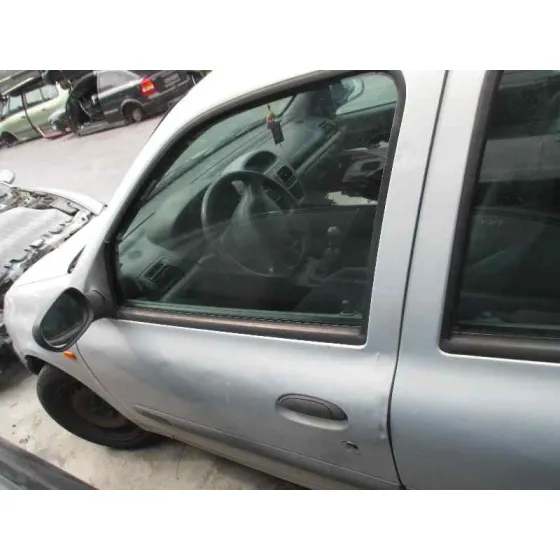 RENAULT CLIO II FASE I (B/CBO) '1999 1.9 DIESEL GRIS CLARO