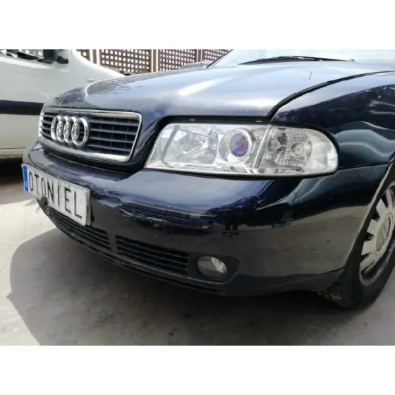 AUDI A4 BERLINA (B5) '2000 1.8 AZUL