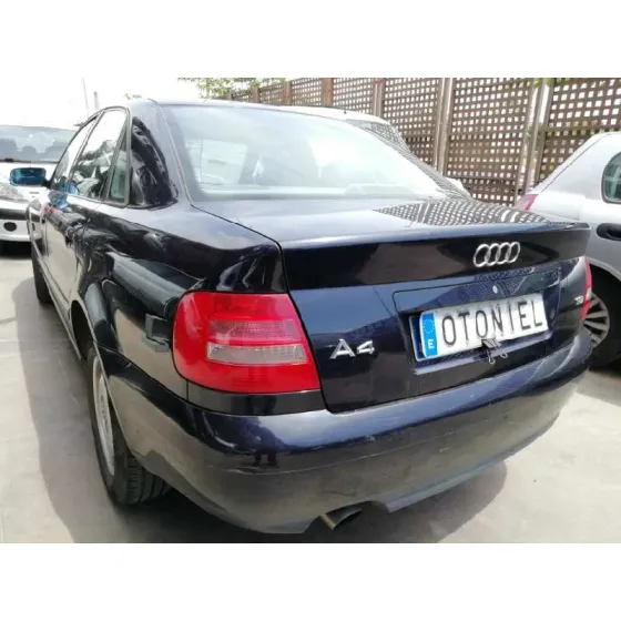 AUDI A4 BERLINA (B5) '2000 1.8 AZUL