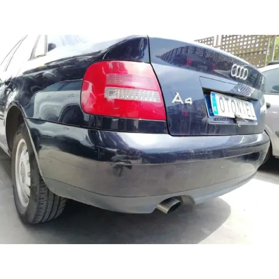 AUDI A4 BERLINA (B5) '2000 1.8 AZUL
