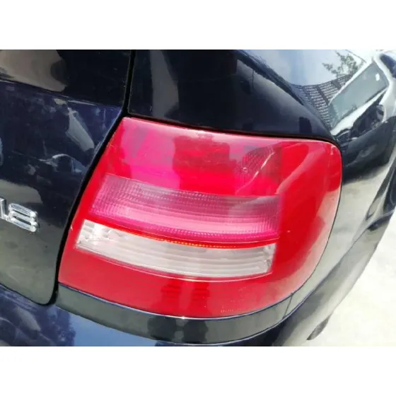 AUDI A4 BERLINA (B5) '2000 1.8 AZUL