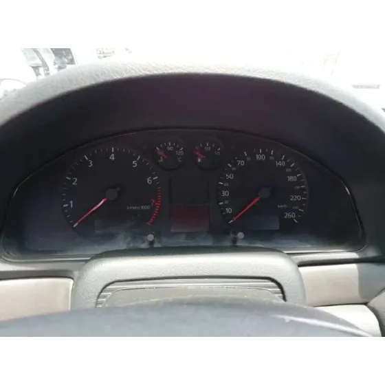 AUDI A4 BERLINA (B5) '2000 1.8 AZUL