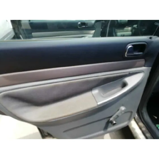 AUDI A4 BERLINA (B5) '2000 1.8 AZUL