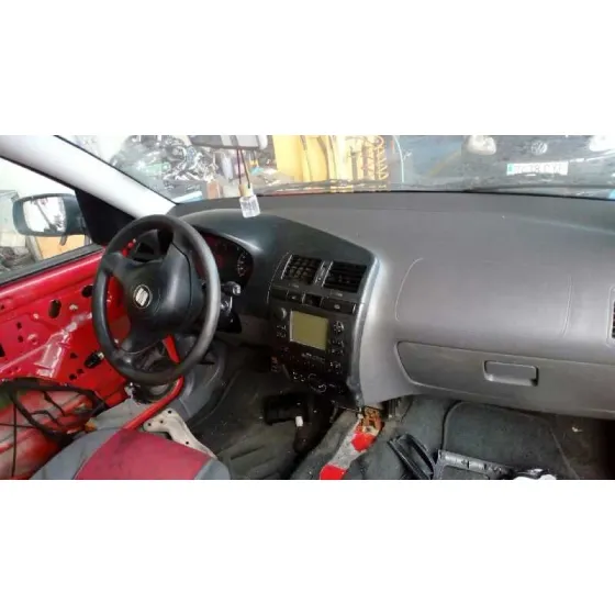 SEAT IBIZA (6K1) '1999 SIGNO ROJO