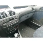 PEUGEOT 206 BERLINA PEUGEOT 206 BERLINA '1999 XT GRIS 1998