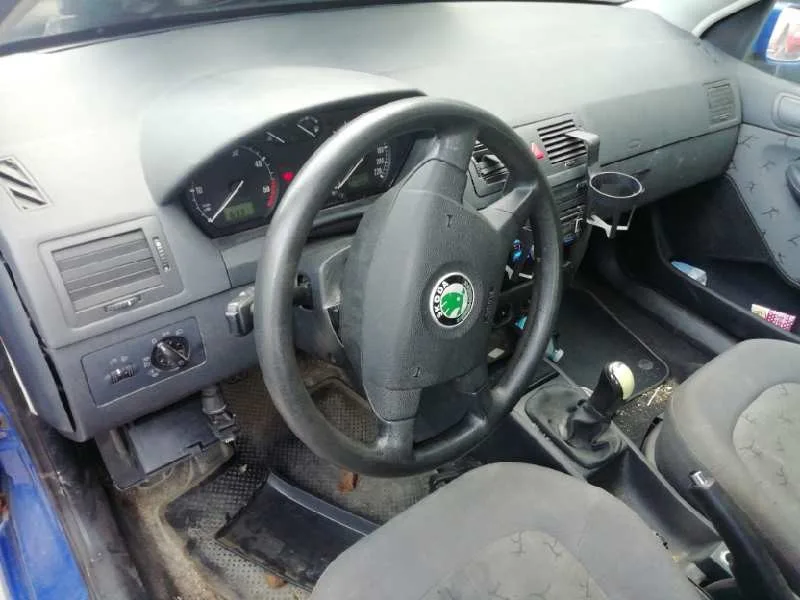SKODA FABIA FAMILIAR (6Y5) '2001 COMFORT AZUL