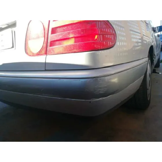 MERCEDES CLASE E (W210) BERLINA DIESEL '1998 3.0 TURBODIESEL CAT GRIS PLATA