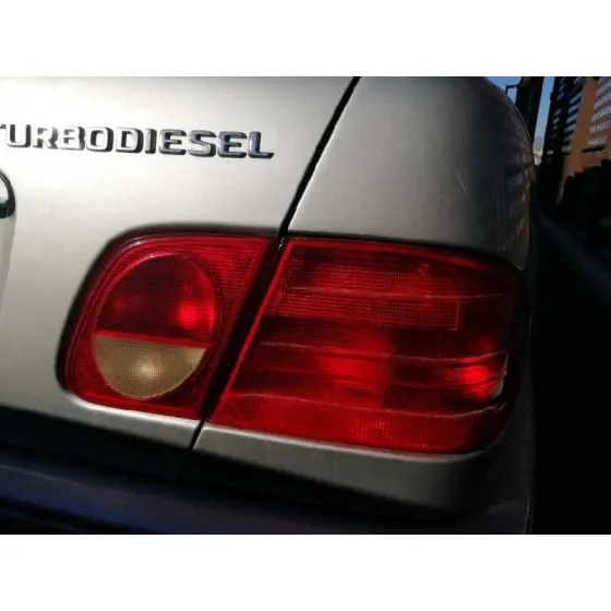 MERCEDES CLASE E (W210) BERLINA DIESEL '1998 3.0 TURBODIESEL CAT GRIS PLATA