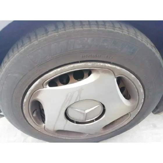 MERCEDES CLASE E (W210) BERLINA DIESEL '1998 3.0 TURBODIESEL CAT GRIS PLATA