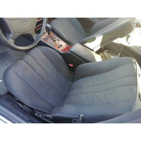 MERCEDES CLASE E (W210) BERLINA DIESEL '1998 3.0 TURBODIESEL CAT GRIS PLATA