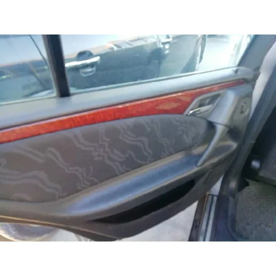 MERCEDES CLASE E (W210) BERLINA DIESEL '1998 3.0 TURBODIESEL CAT GRIS PLATA