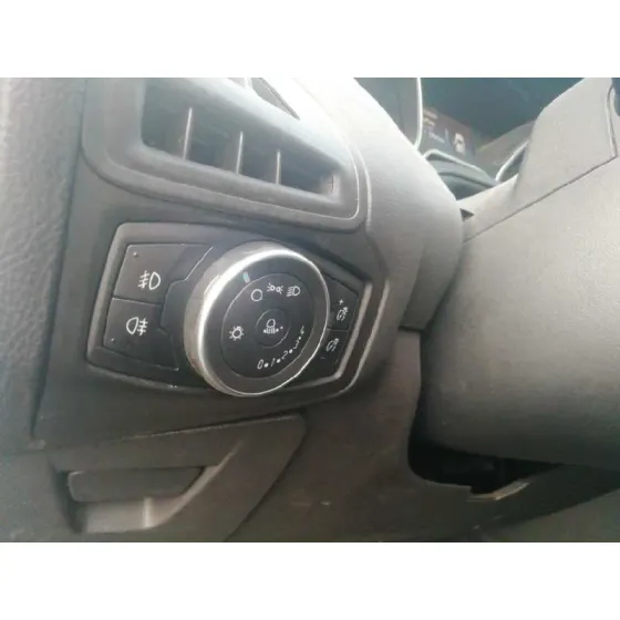 FORD FOCUS LIM. '2015 TREND + BLANCO