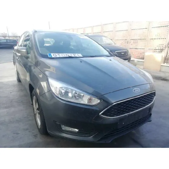 FORD FOCUS LIM. '2015 TREND + NEGRO