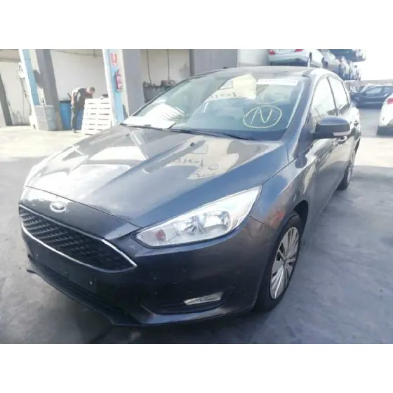FORD FOCUS LIM. '2015 TREND + NEGRO