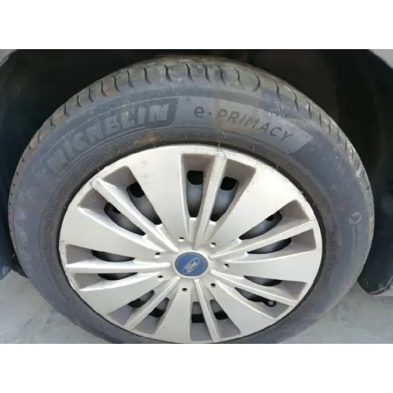 FORD FOCUS LIM. '2015 TREND + NEGRO
