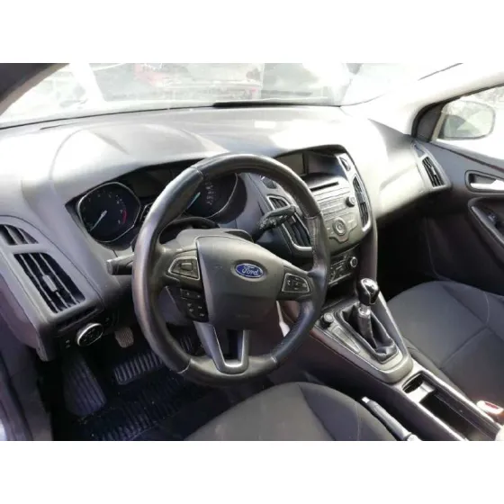 FORD FOCUS LIM. '2015 TREND + NEGRO