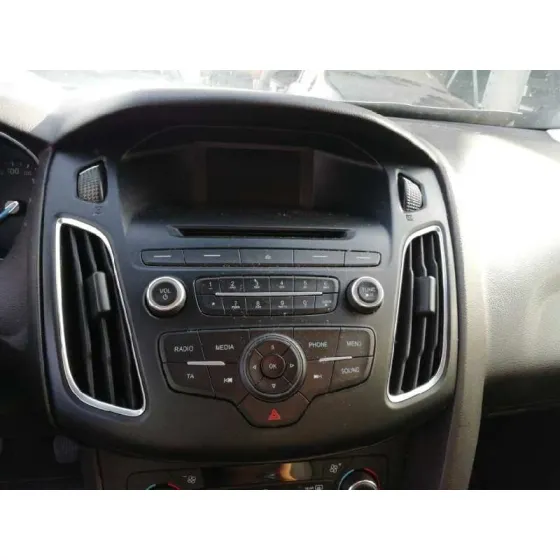 FORD FOCUS LIM. '2015 TREND + NEGRO