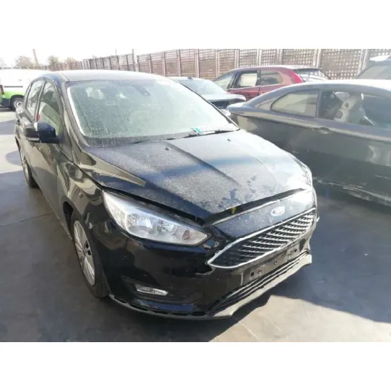 FORD FOCUS LIM. '2015 TREND + NEGRO
