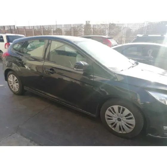 FORD FOCUS LIM. '2015 TREND + NEGRO