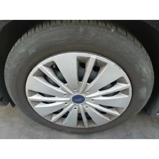 FORD FOCUS LIM. '2015 TREND + NEGRO