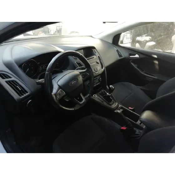 FORD FOCUS LIM. '2015 TREND BLANCO