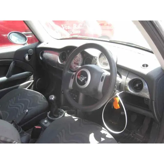 BMW MINI (R50,R53) 2001 ONE NEGRO