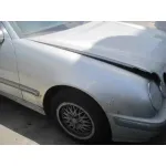 MERCEDES-BENZ CLASE E (W210) FAMILIAR MERCEDES CLASE E (W210) FAMILIAR '2000 220 T CDI (210.206) GRIS 1999