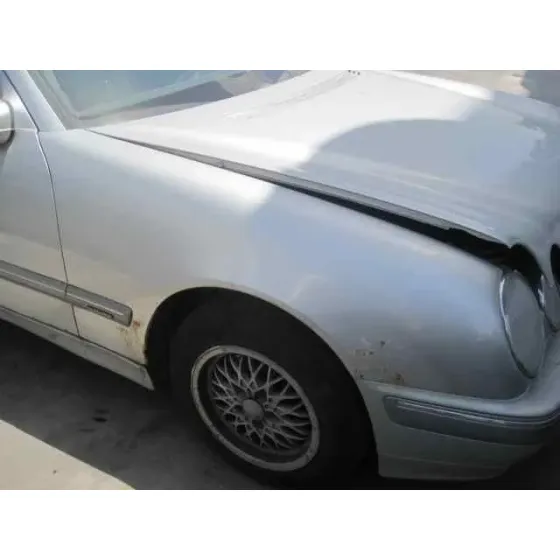 MERCEDES CLASE E (W210) FAMILIAR '2000 220 T CDI (210.206) GRIS