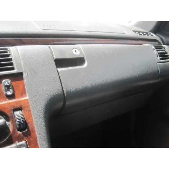 MERCEDES CLASE E (W210) FAMILIAR '2000 220 T CDI (210.206) GRIS