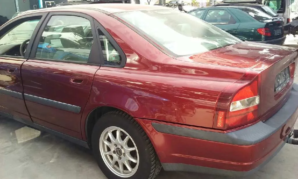 VOLVO S80 BERLINA VOLVO S80 BERLINA '2000 2.4 (103KW) GRANATE 1999