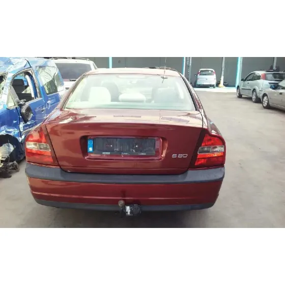 VOLVO S80 BERLINA '2000 2.4 (103KW) GRANATE