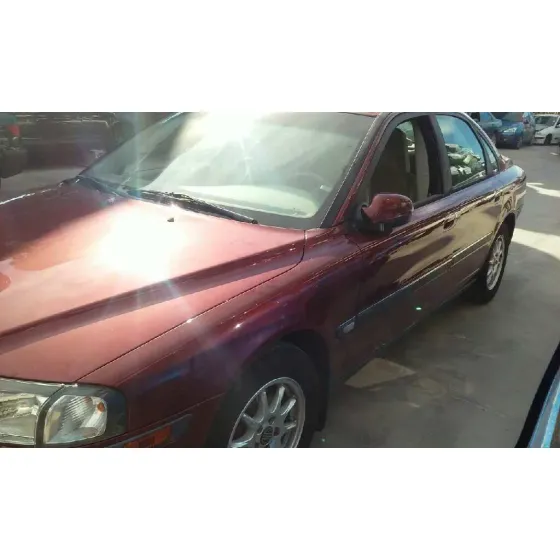 VOLVO S80 BERLINA '2000 2.4 (103KW) GRANATE