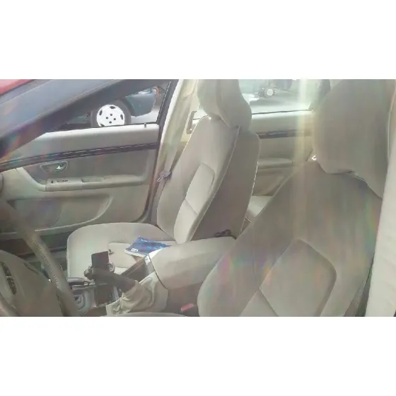 VOLVO S80 BERLINA '2000 2.4 (103KW) GRANATE